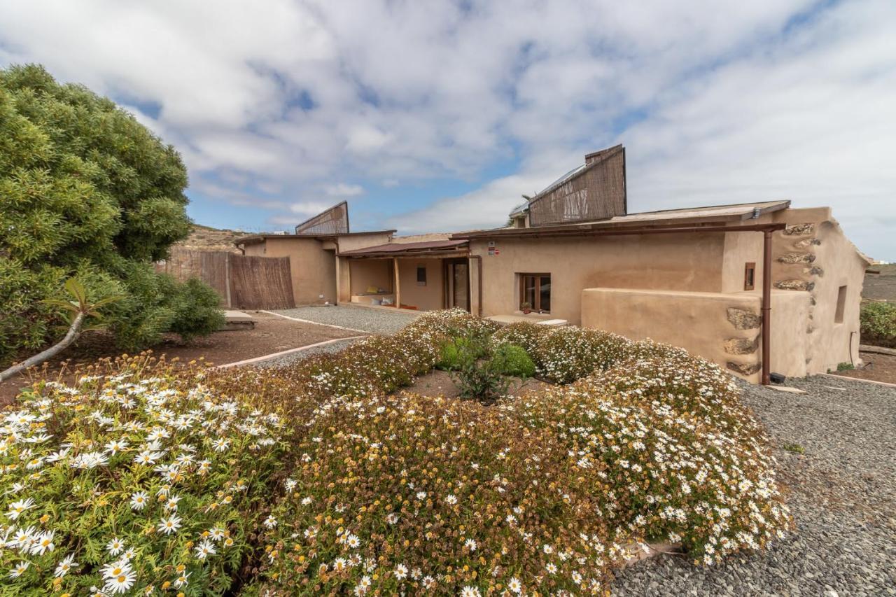 Villa Flatguest Charming House + Pool + Terrace + Views à Santa Maria de Guia de Gran Canaria Extérieur photo